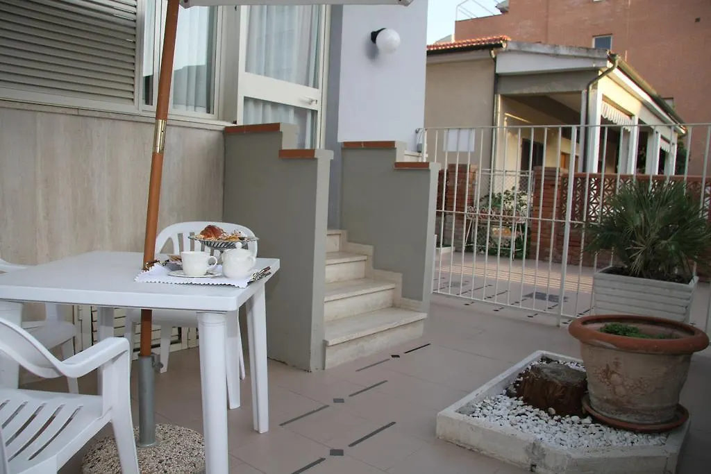 Residence I Due Pini Marina di Grosseto 3*,